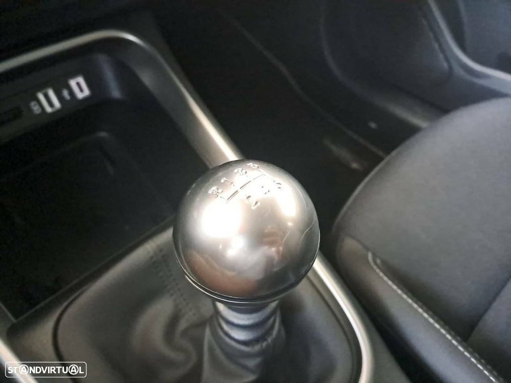Jeep Avenger 1.2 GSE T3 Altitude - 19