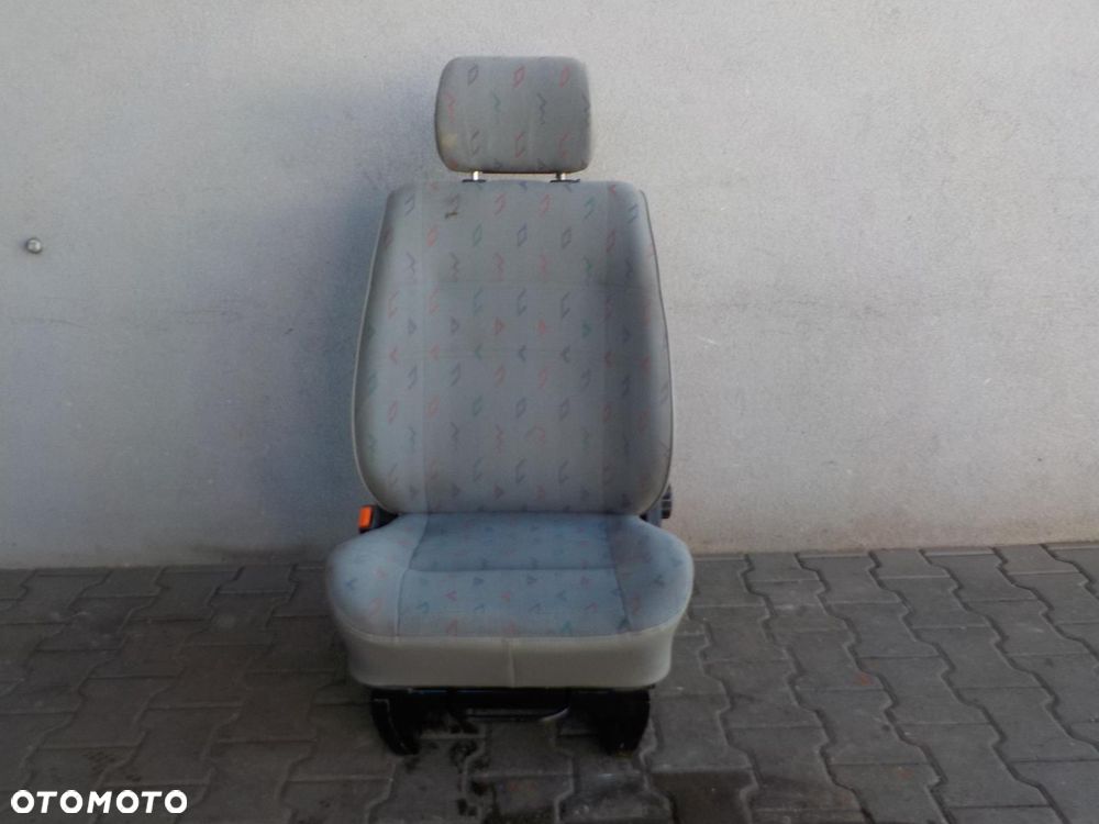 VW T4 FOTEL SIEDZENIE KIEROWCY - 2