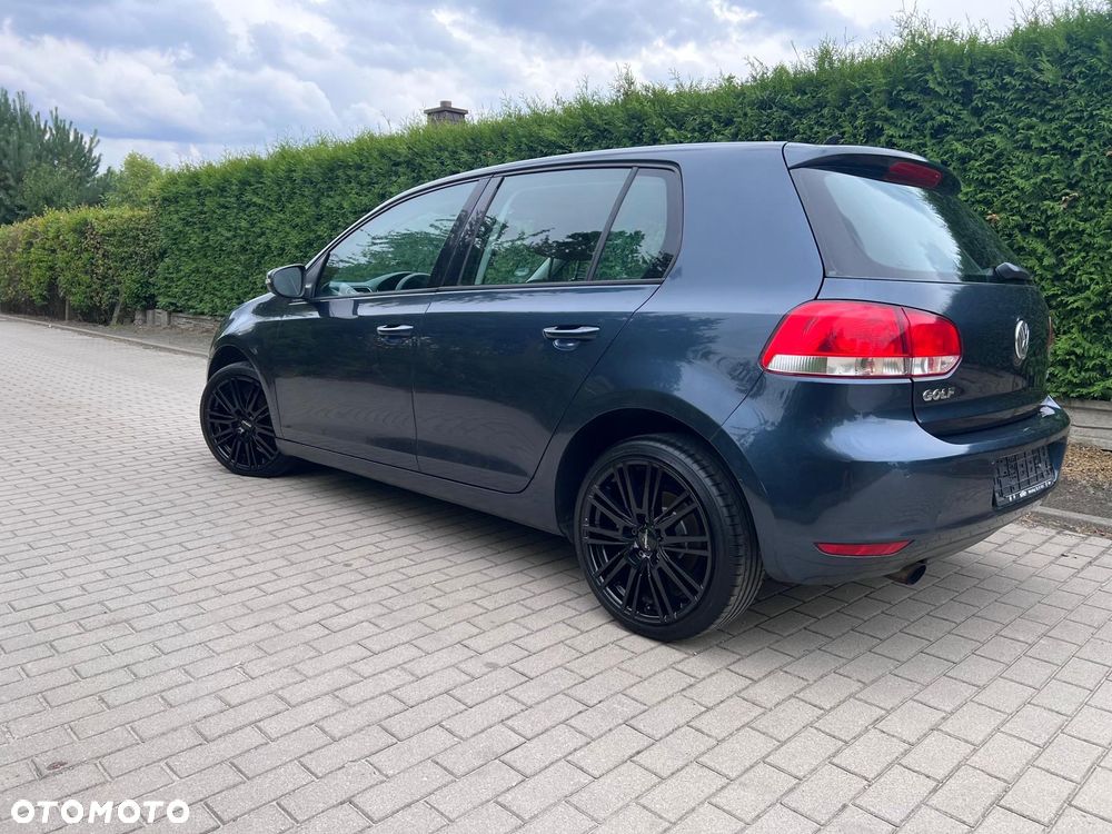 Volkswagen Golf - 17