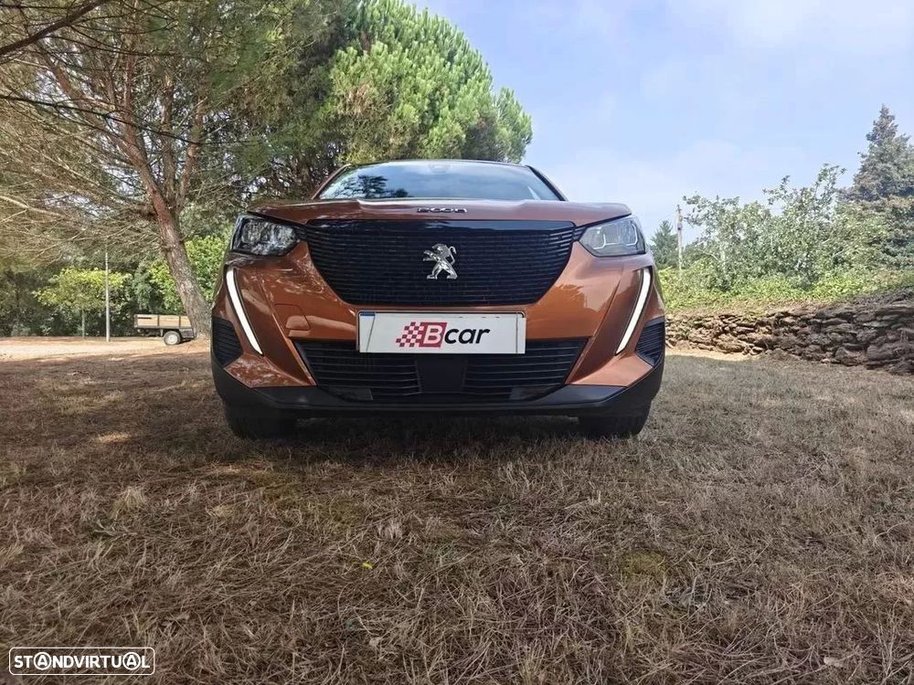 Peugeot 2008 1.2 PureTech Active Pack — fotografia 3
