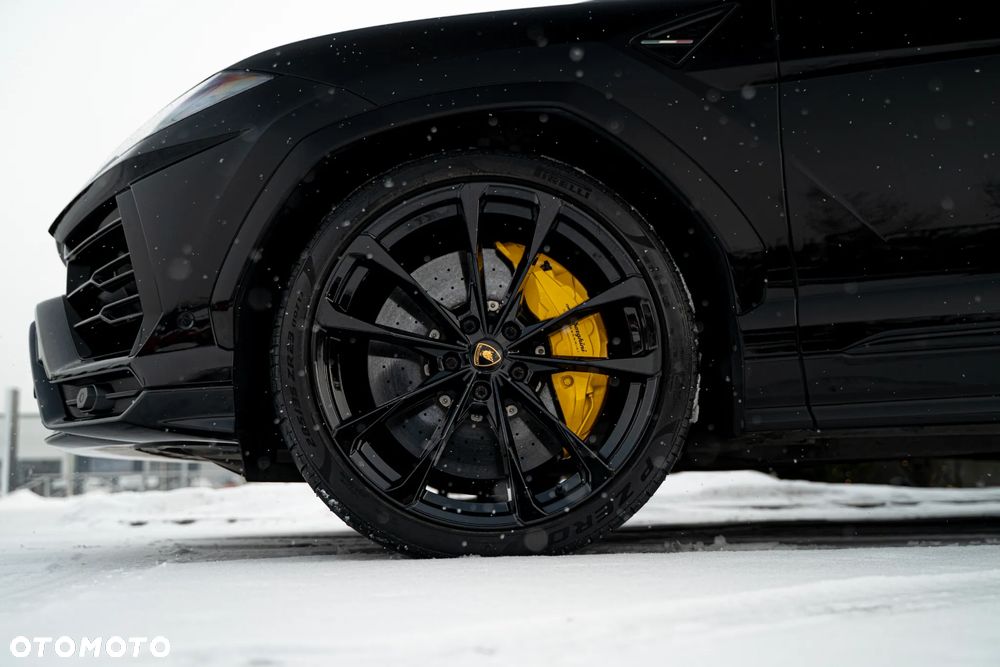 Lamborghini Urus - 11