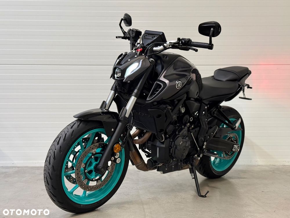 Yamaha MT - 7