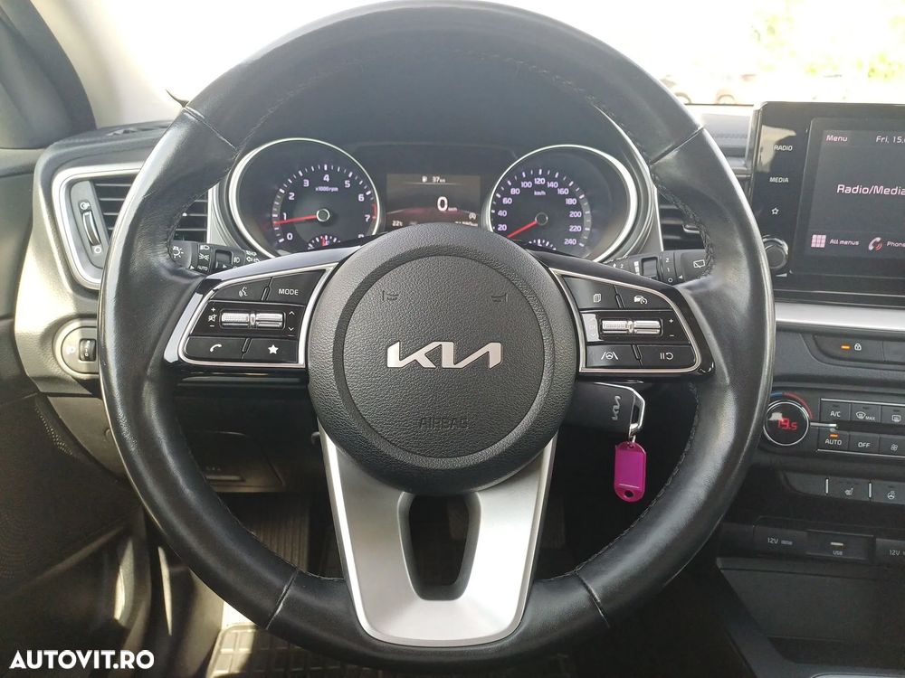 Kia Ceed 1.5 T-GDI 6MT Best - 13