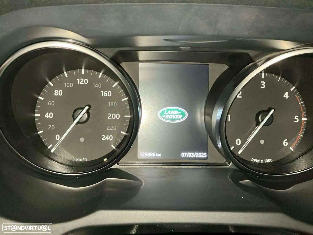 Land Rover Range Rover Evoque - 16