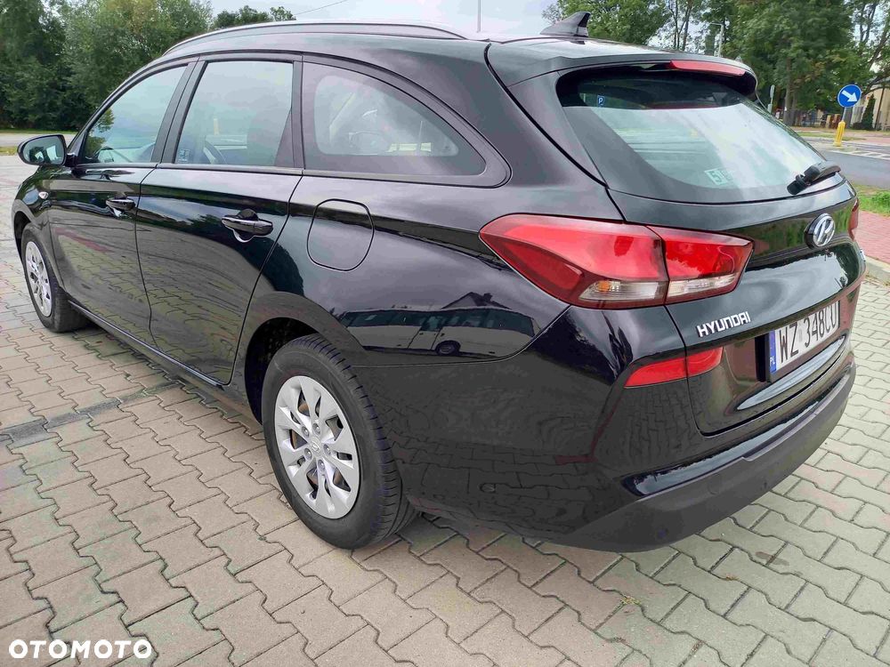 Hyundai i30 1.5 DPI Classic + - 8