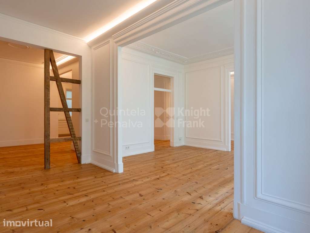 Apartamento T3+1 todo recuperado na Alexandre Herculano - Grande imagem: 4/28