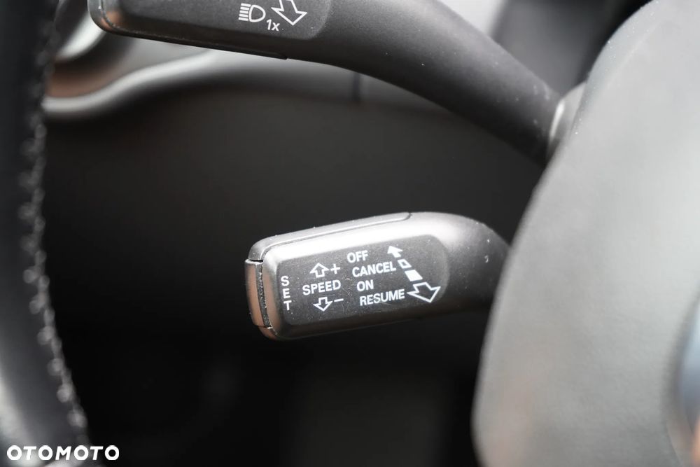 Audi A4 Avant 2.0 TDI DPF Ambiente - 18