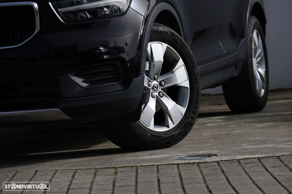 Volvo XC 40 2.0 D3 Momentum Geartronic - 23