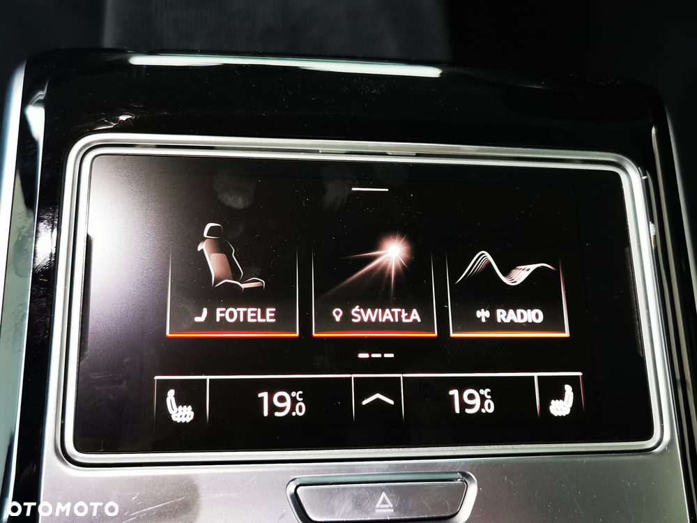 Audi A8 L 60 TFSI mHEV Quattro Tiptr - 9