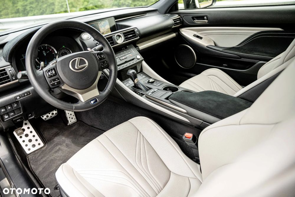 Lexus RC F Prestige - 24