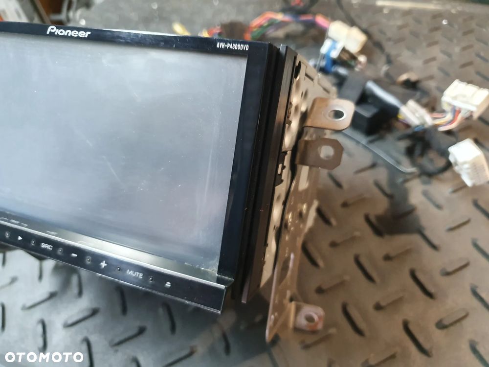 Radioodtwarzacz samochodowy Pioneer AVH-P4300DVD - 3
