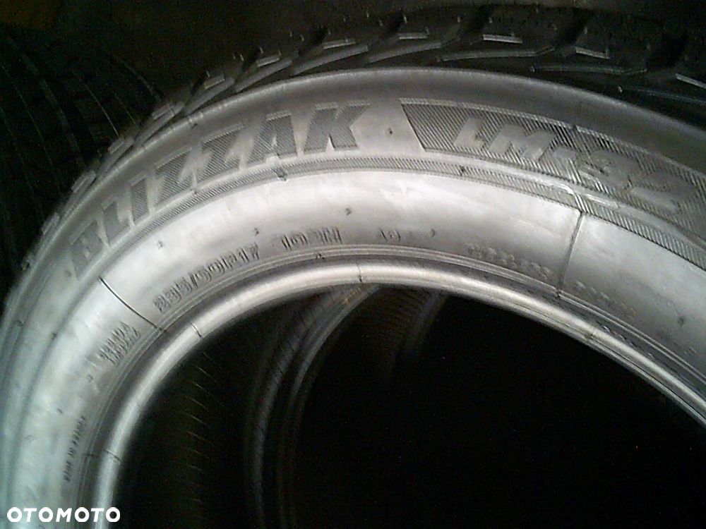2x BRIDGESTONE Blizzak LM32 235/60R17 NOWE 2024 - 4