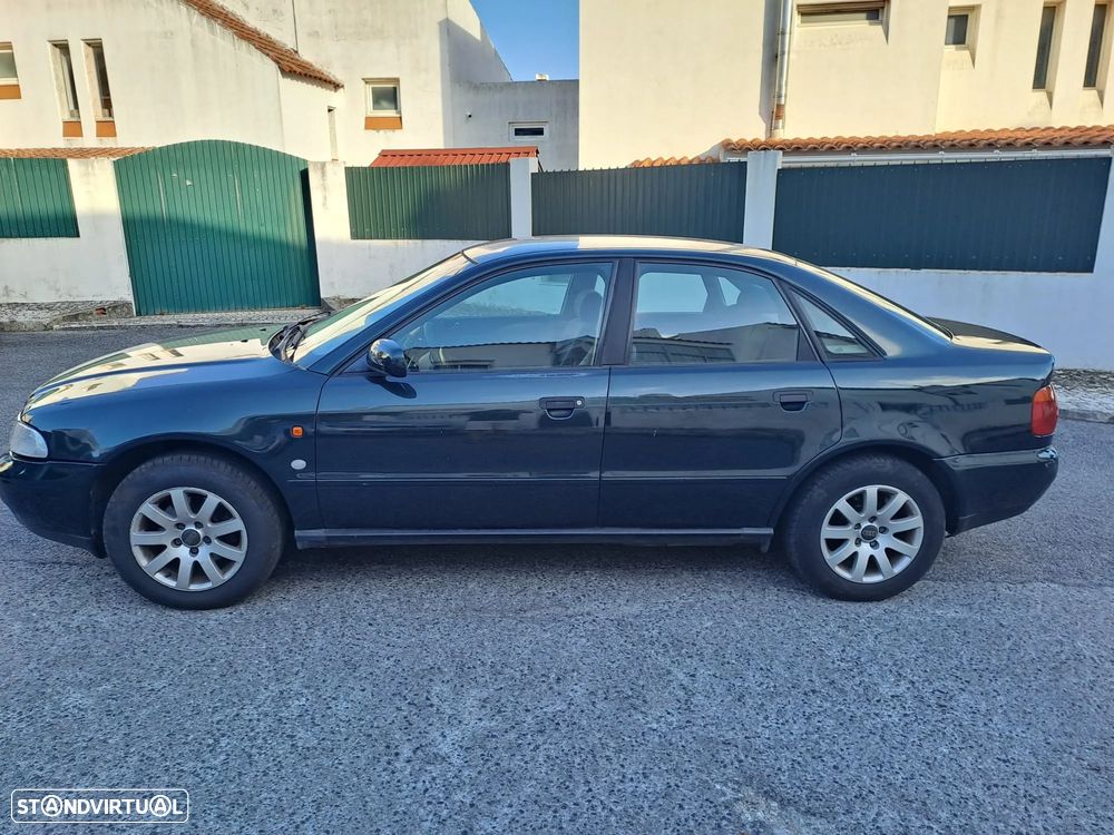 Audi A4 1.6 Plus - 1