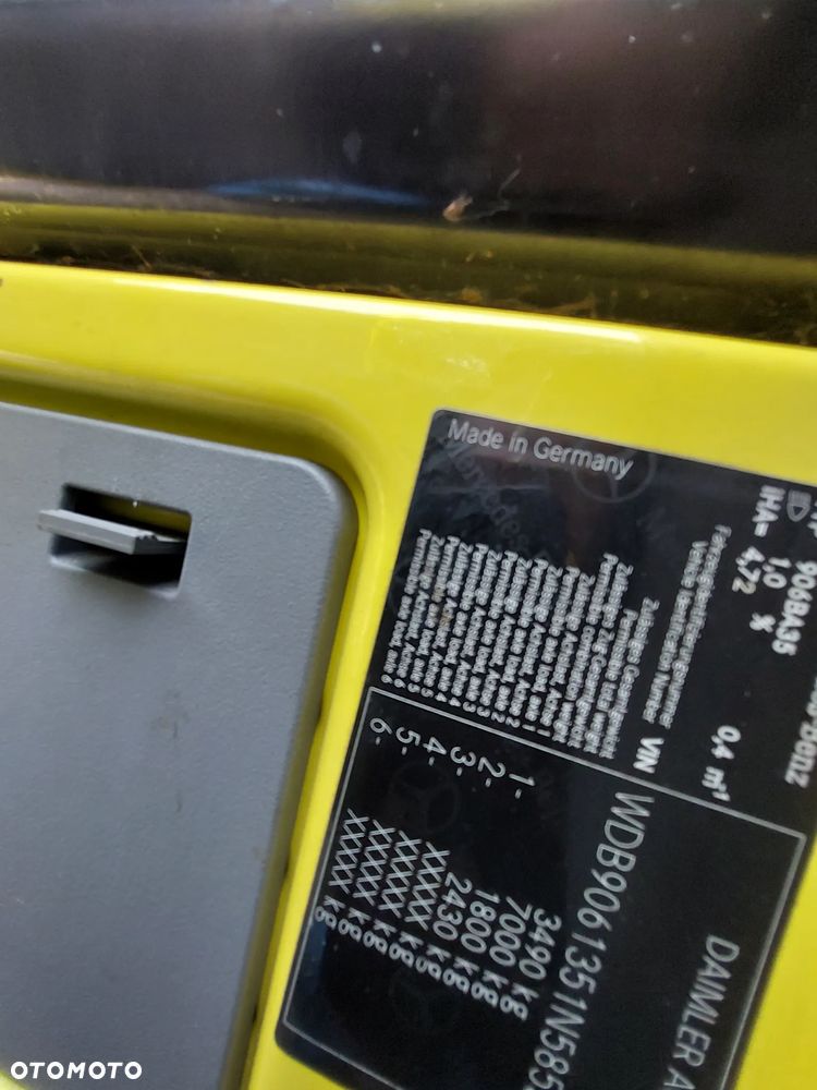 Mercedes-Benz Sprinter - 17