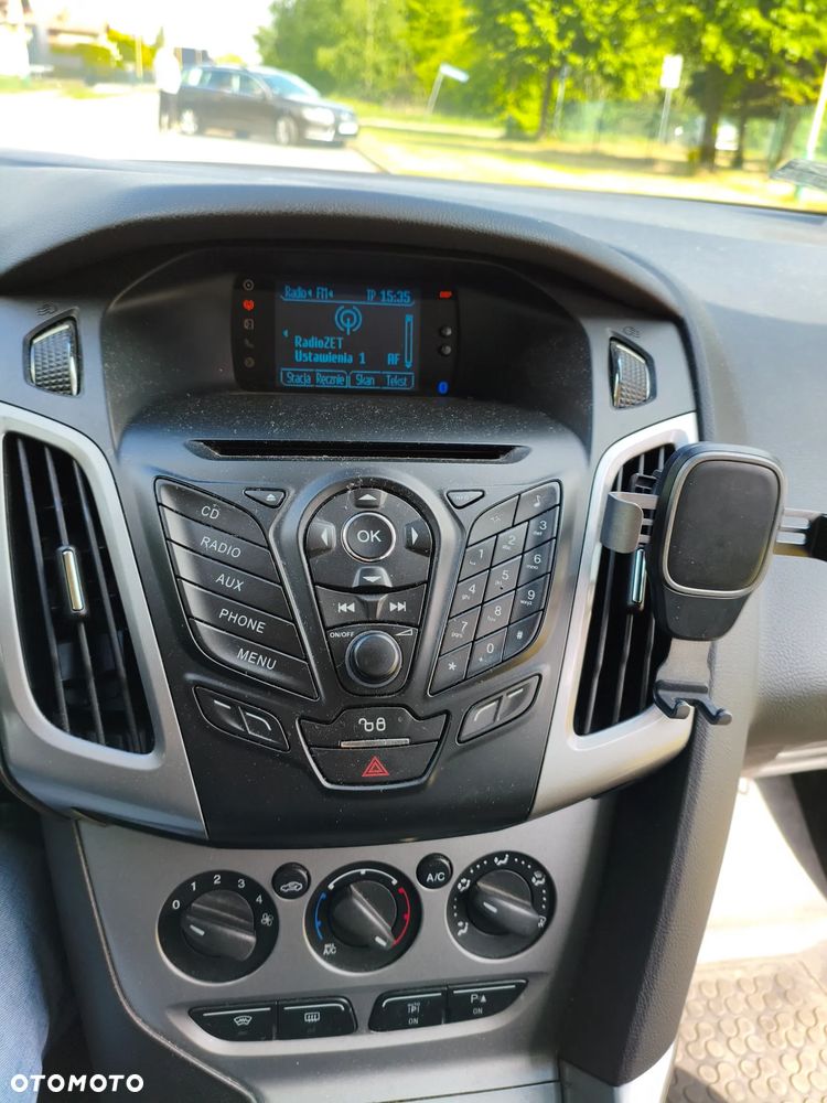 Ford Focus 1.6 Ambiente Start - 11