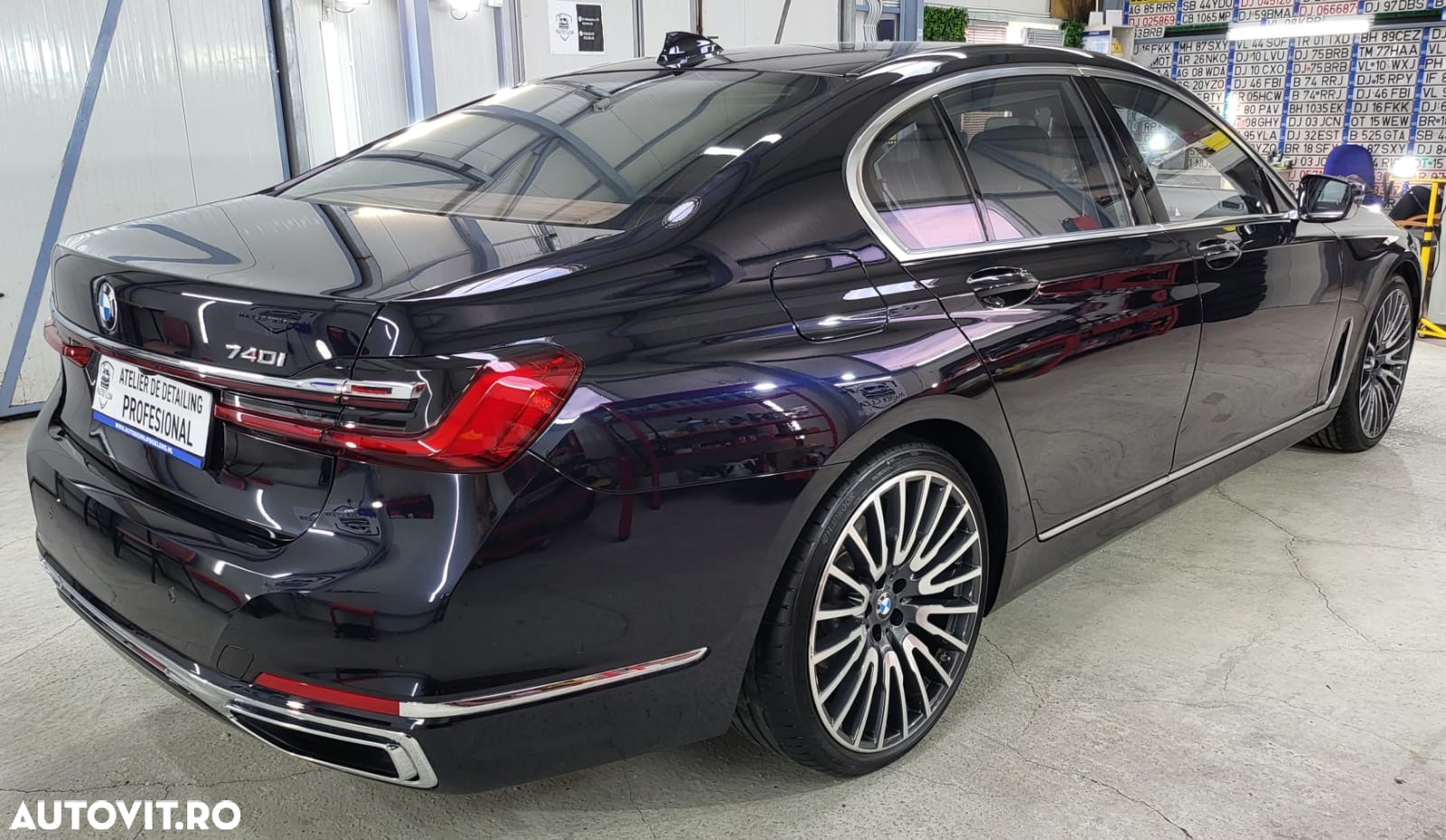 BMW Seria 7 740i - 9