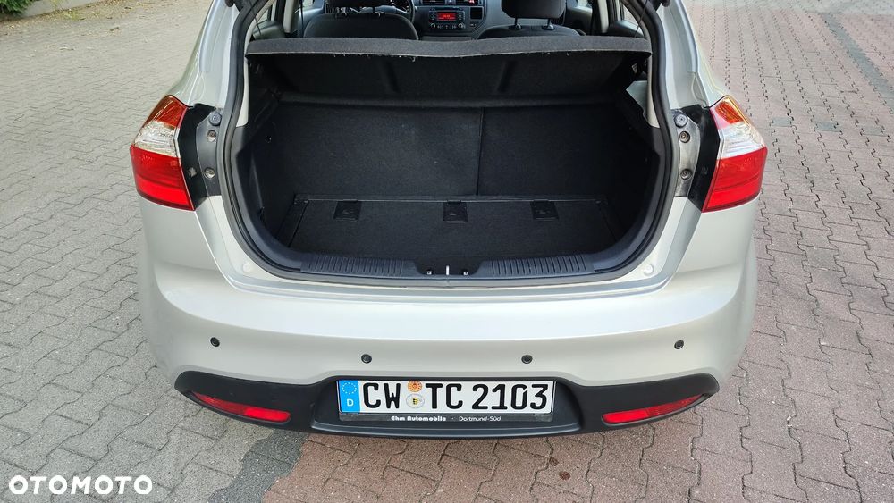 Kia Rio 1.4 Edition 7 - 8