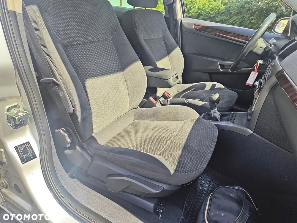 Opel Astra 1.6 Enjoy - 31