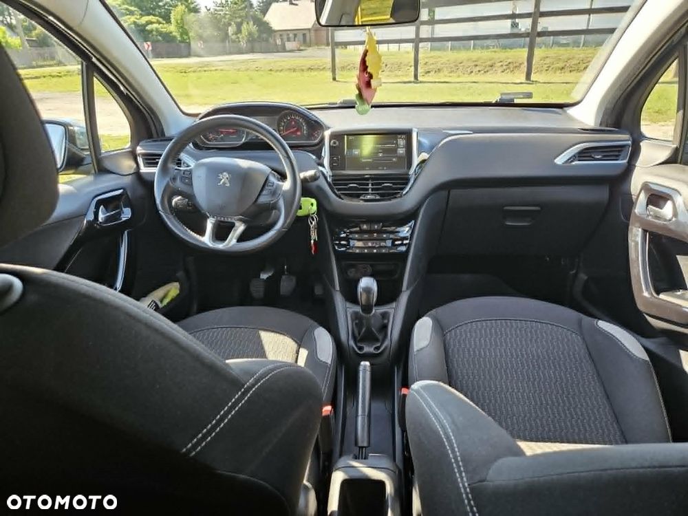 Peugeot 208 1.2 PureTech Active - 4