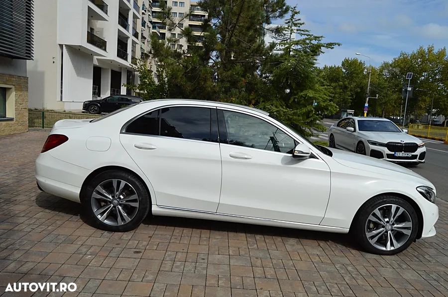 Mercedes-Benz C 250 (BlueTEC) d 4Matic 7G-TRONIC - 26