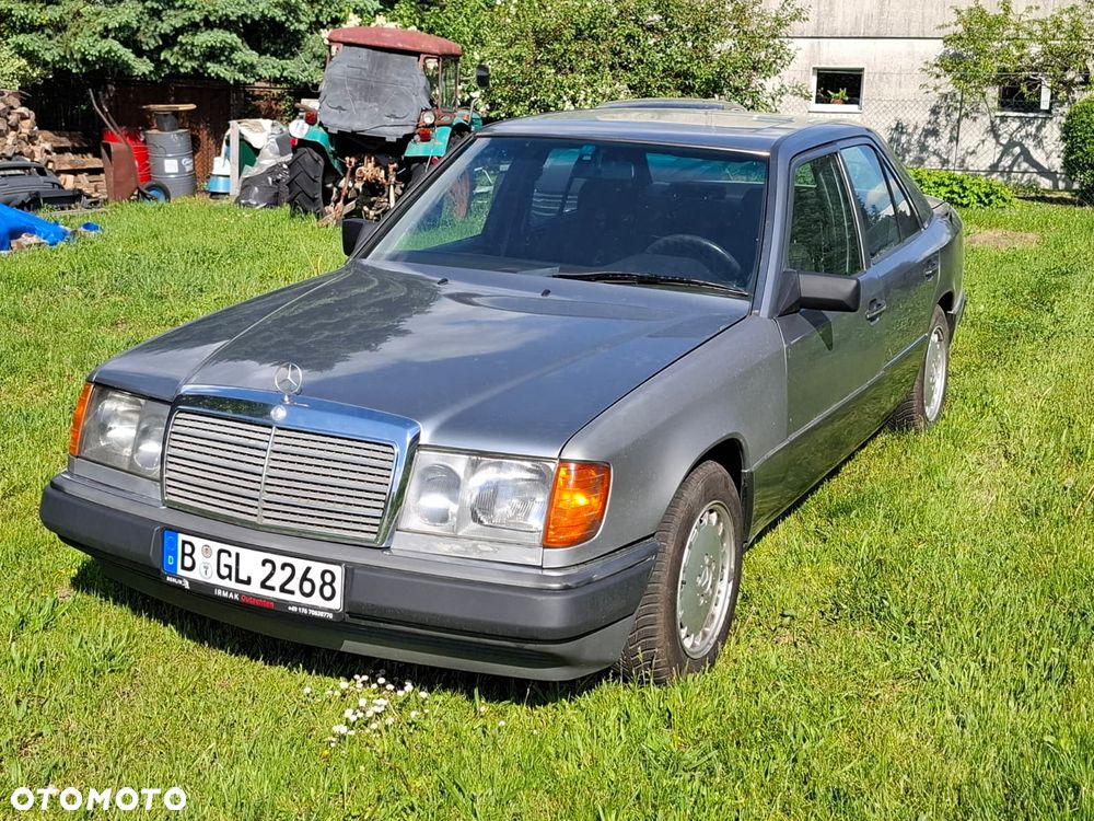 Mercedes-Benz W124 (1984-1993) - 1