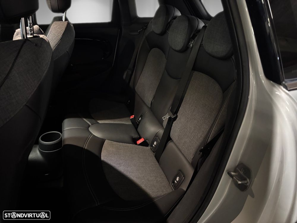 MINI 5 Portas Cooper Camden Edition Auto - 6