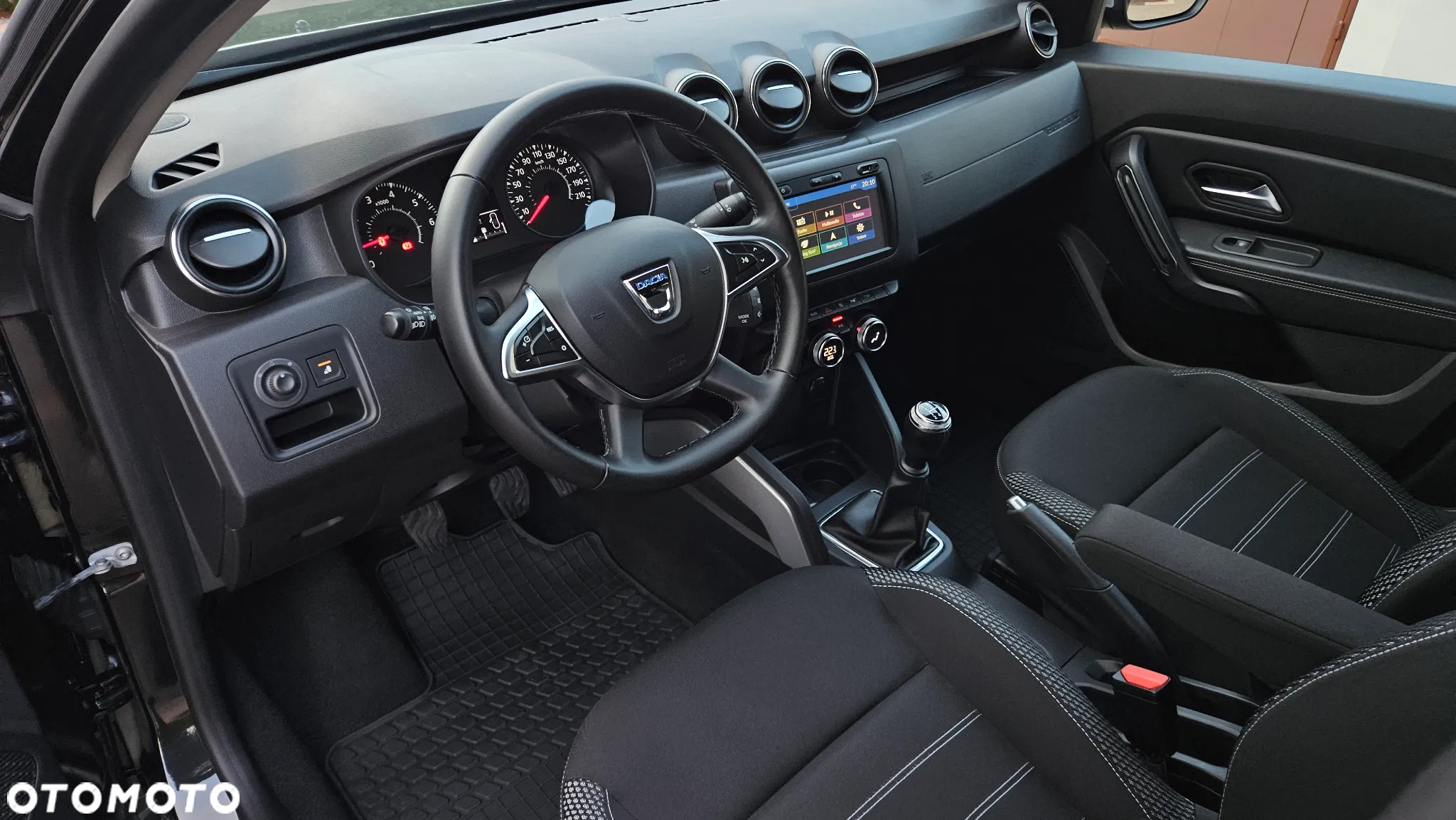 Dacia Duster 1.6 SCe Prestige - 21