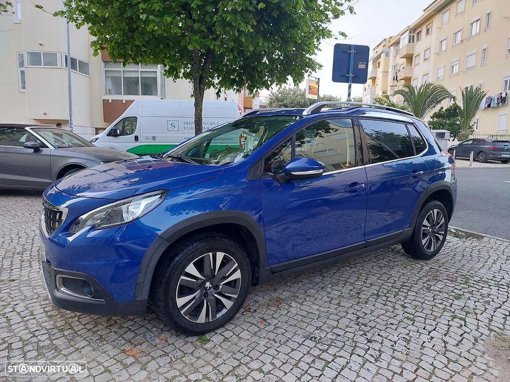 Peugeot 2008 BlueHDi 100 Allure - 1