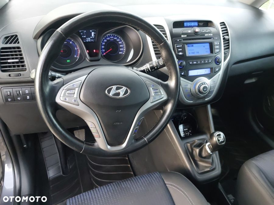 Hyundai ix20 - 16