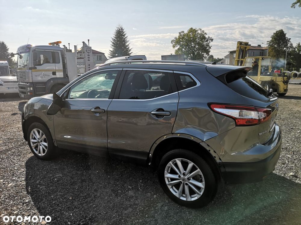 Nissan Qashqai 1.2 DIG-T N-Connecta EU6 - 14