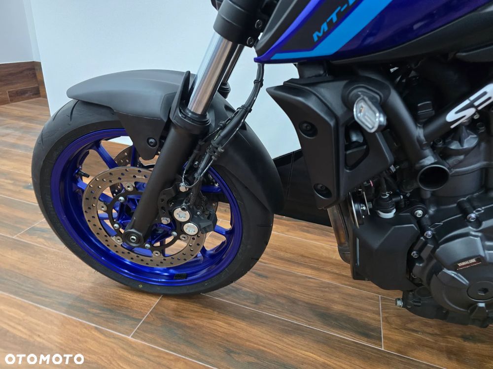 Yamaha MT - 24