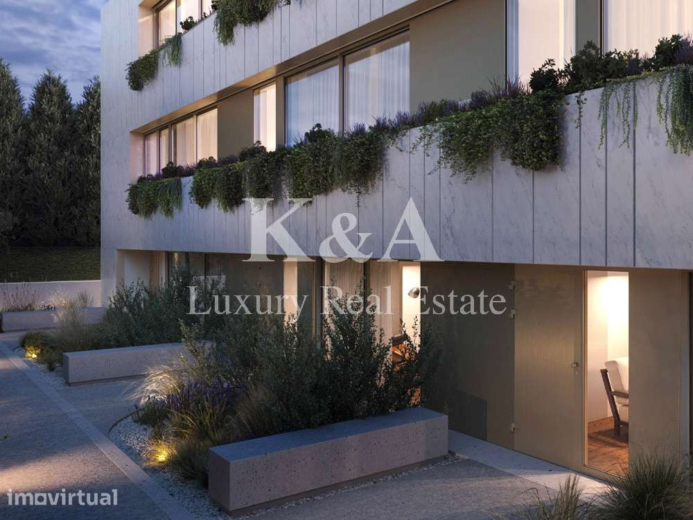 Villa T4 duplex, inserida num condomínio de luxo - Grande imagem: 2/6