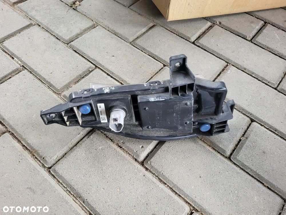 HALOGEN LED DRL PRAWY PRZÓD SUZUKI VITARA III - 4