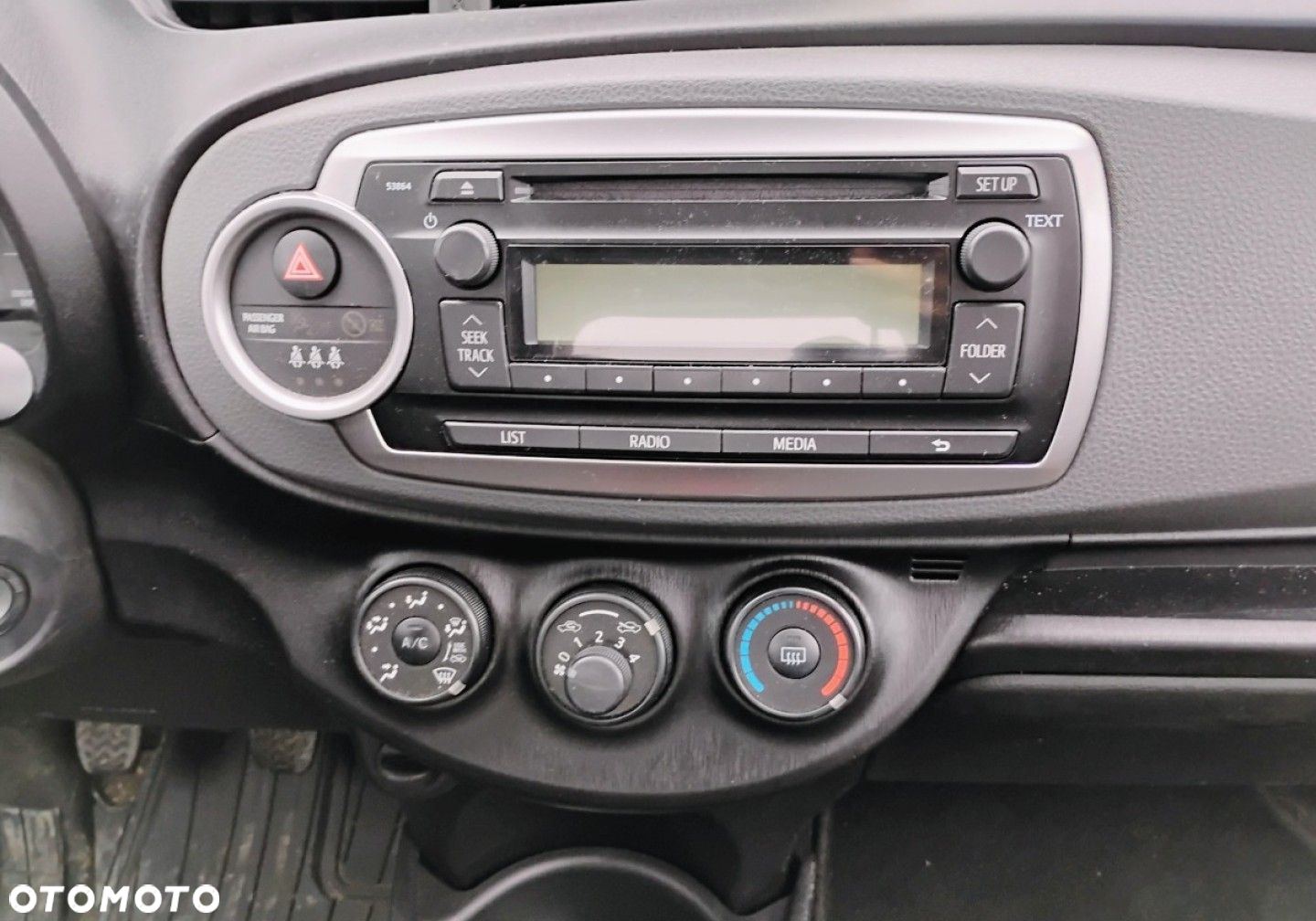 Toyota Yaris - 10