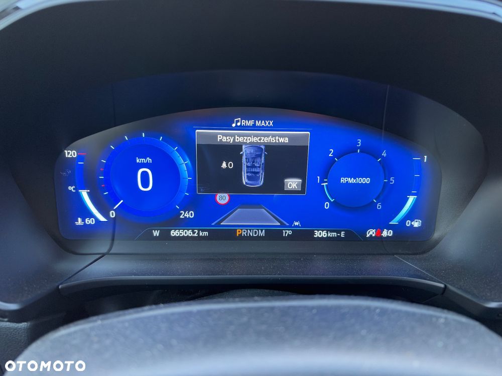 Ford Kuga 2.0 EcoBlue 4x4 ST-LINE - 35