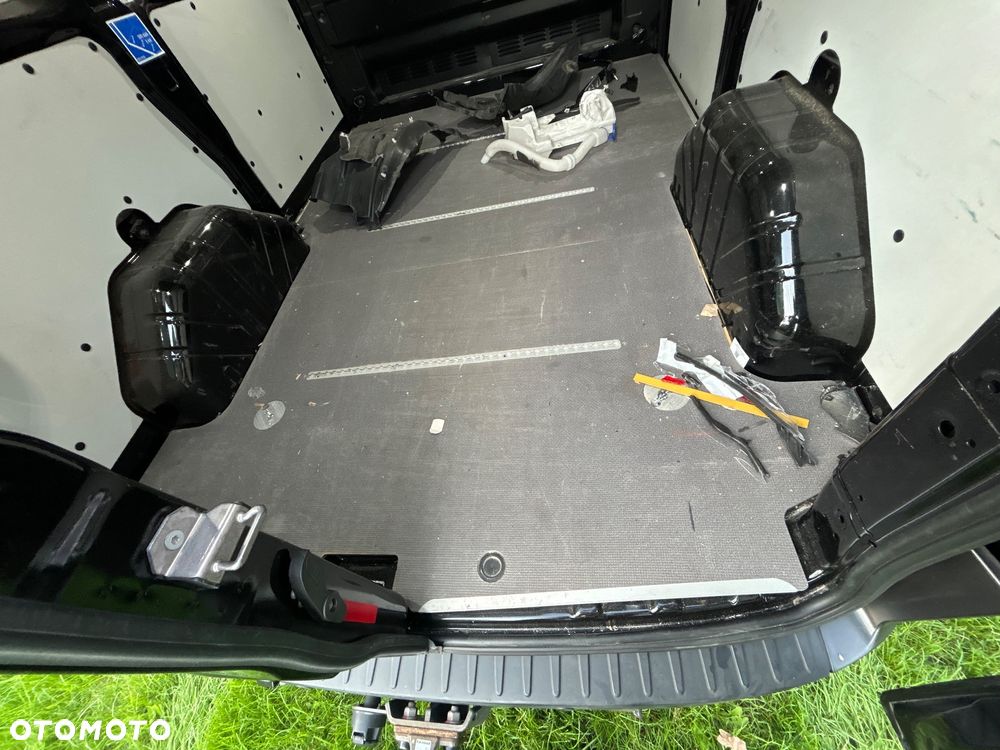 Ford Transit custom Trail - 13
