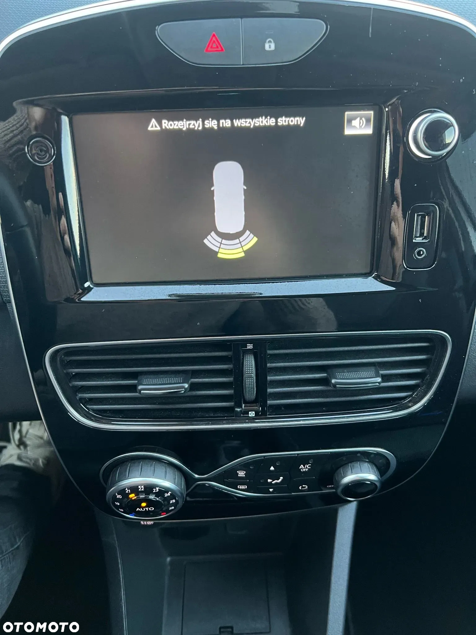 Renault Clio TCe 75 Start & Stop COLLECTION - 20