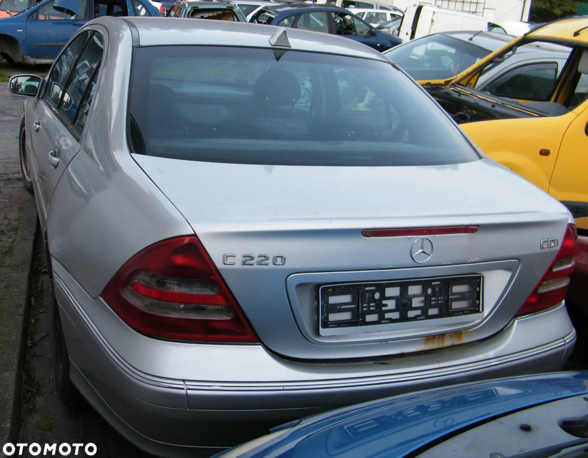 Mercedes- Benz C 220 (2002r.) 2.2 CDI [105 KW/142 KM]. Cały na części - 4