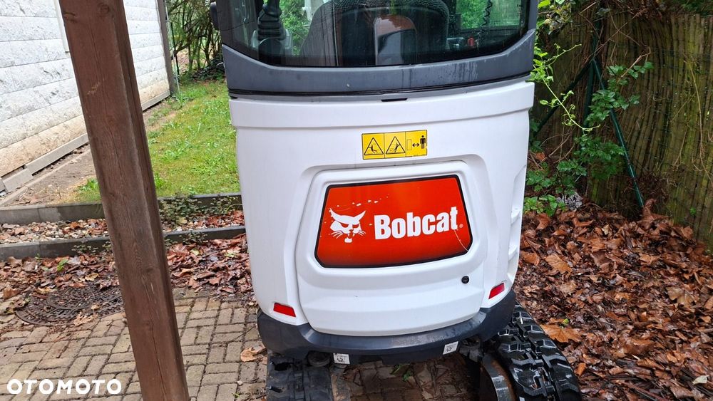 Bobcat E20 - 17