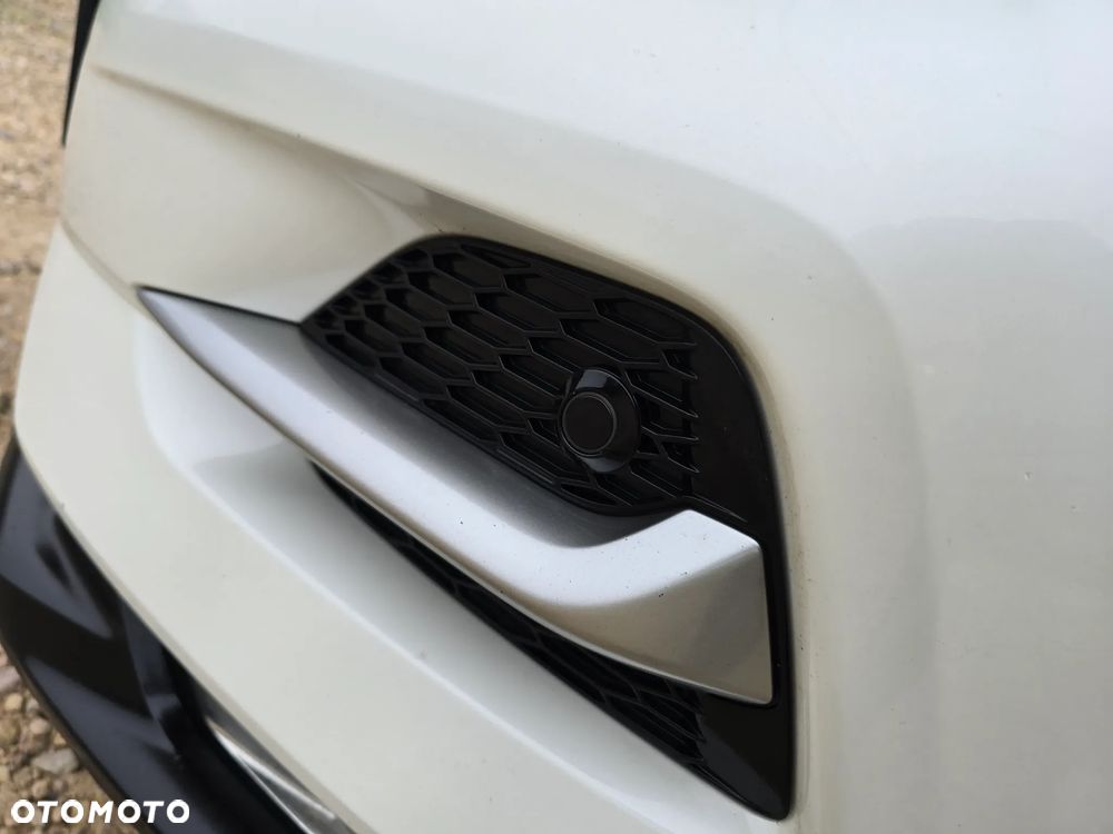 Nissan Qashqai 1.6 DCi 4x4 N-Connecta - 29