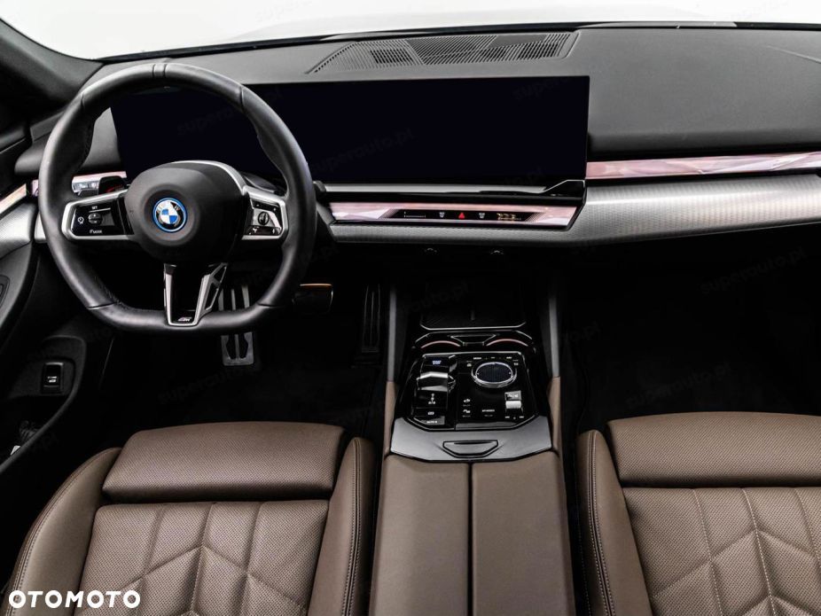 BMW i5 83.9kWh eDrive40 M Sport - 8