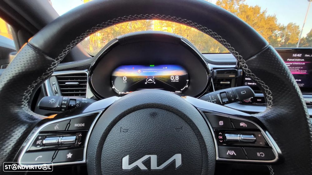 Kia ProCeed - 12