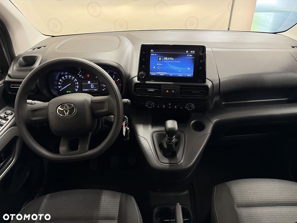Toyota Proace City Verso 1.2 D-4T Business - 3