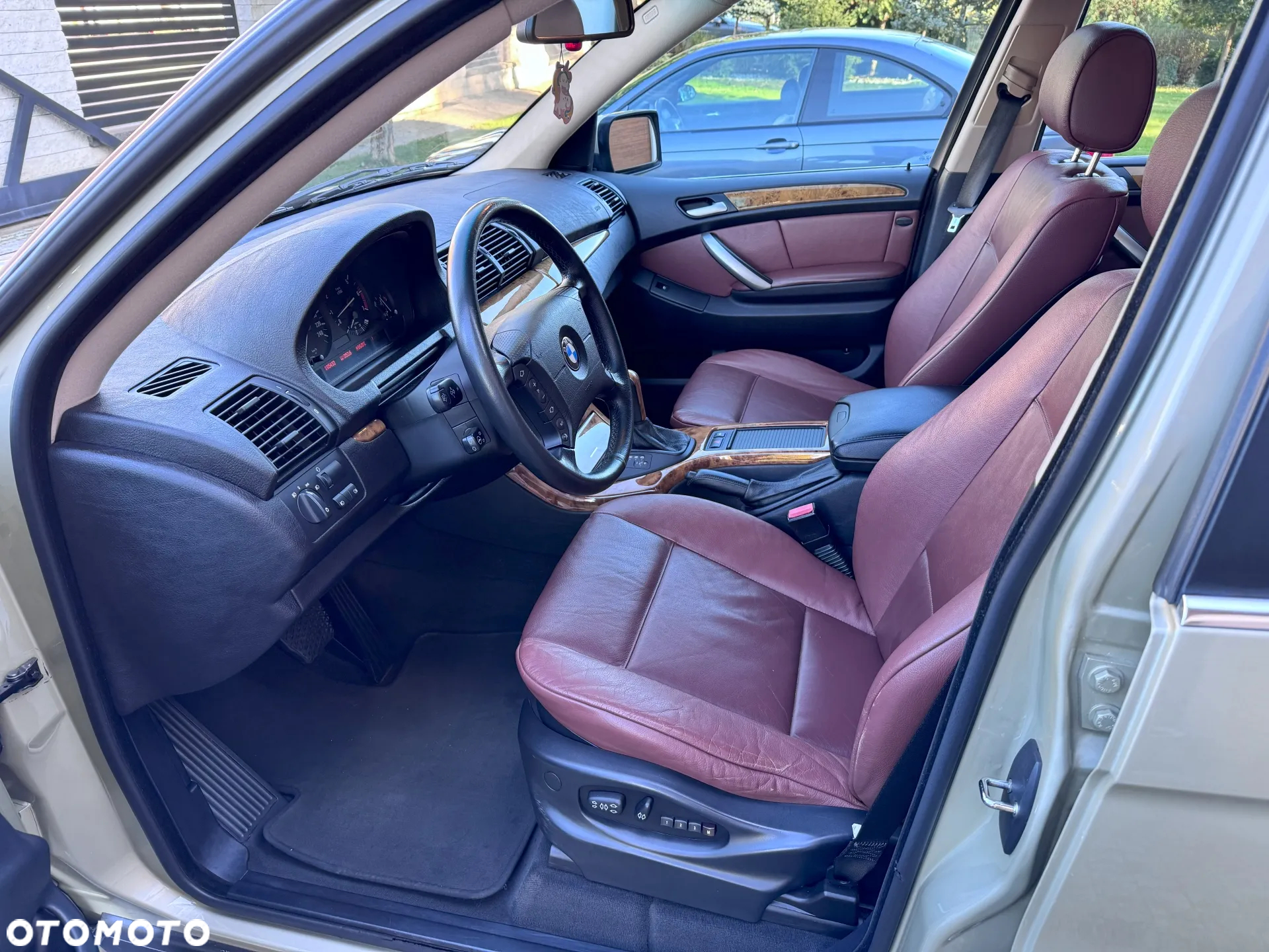 BMW X5 4.4i - 18