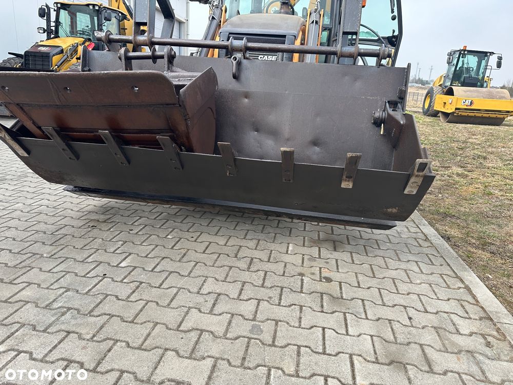 Case 580ST - 23