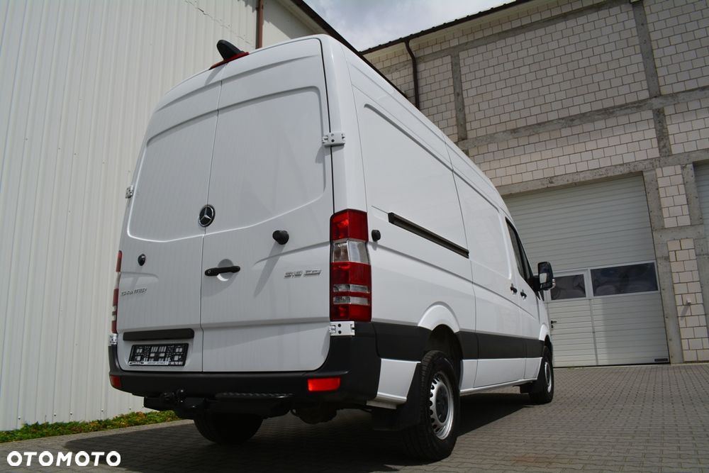 Mercedes-Benz Sprinter 319 CDI 3.0V6 - 7