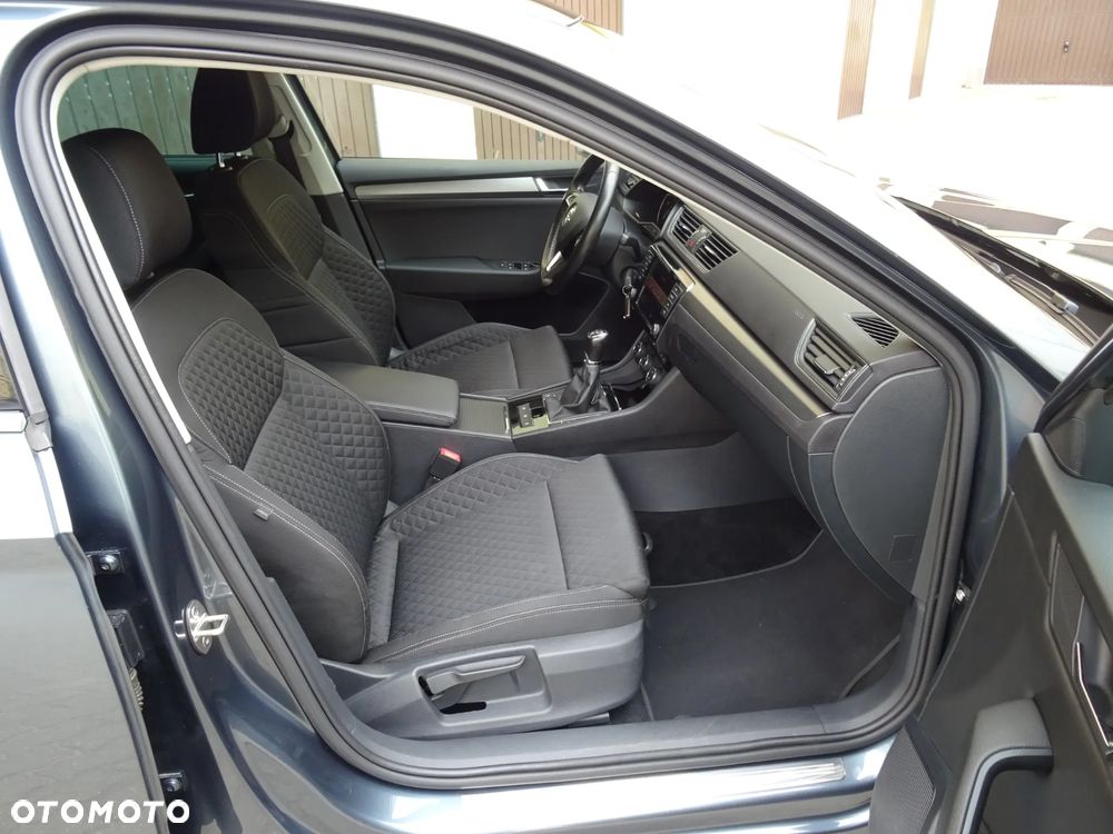 Skoda Superb 1.6 TDI GreenLine - 7
