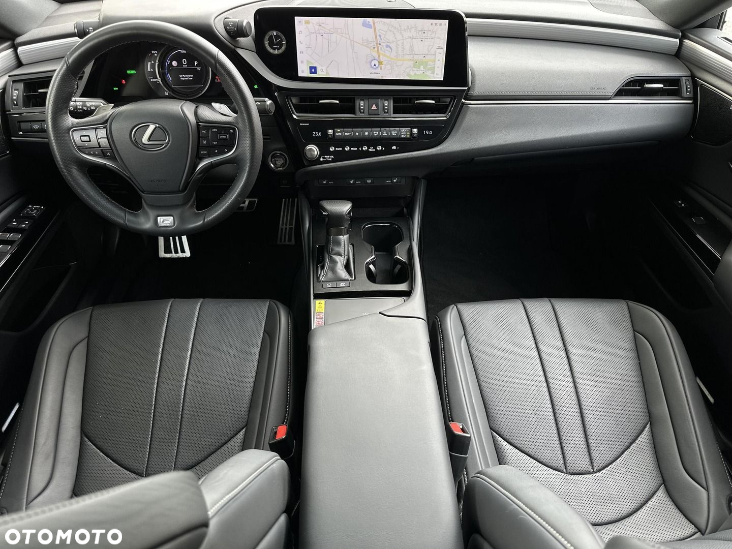 Lexus ES - 3