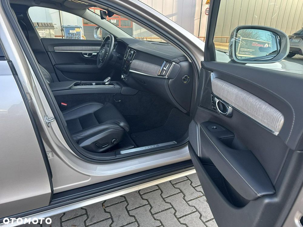 Volvo V90 Cross Country B5 D AWD Pro - 20