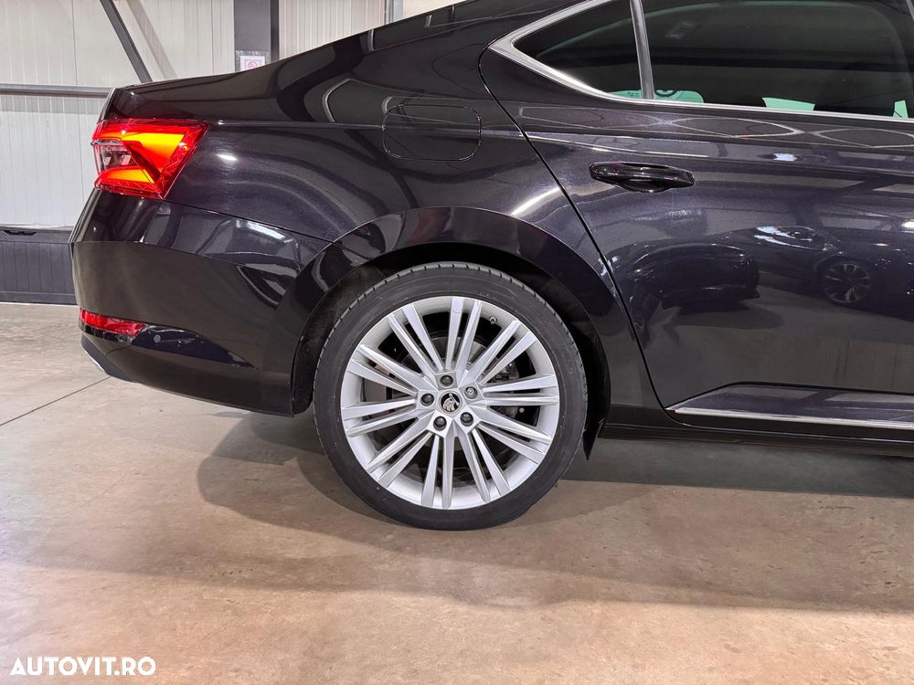 Skoda Superb 2.0 TDI 4X4 DSG Laurin & Klement - 40